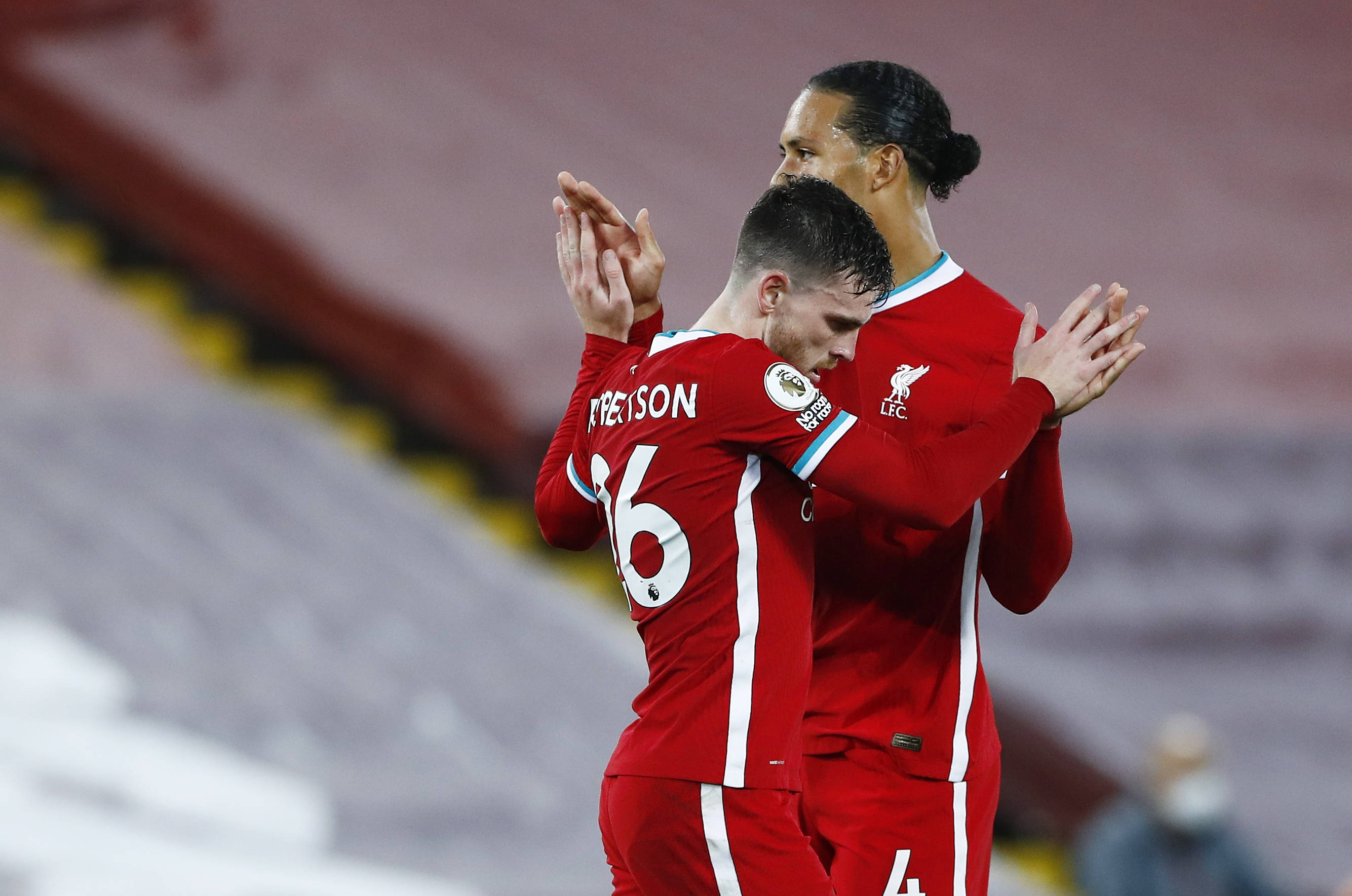 鋒龍東離開 鋒龍東離開